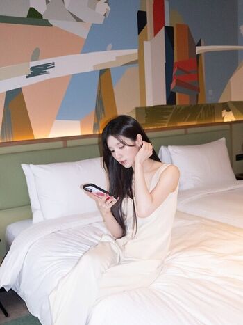 Full leaked Heejin private photo