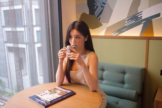 Full leaked Heejin private photo