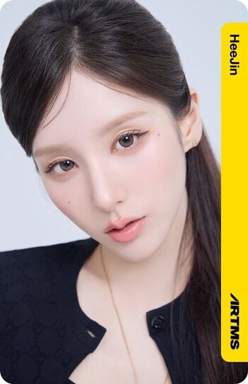 Full leaked Heejin page private photo