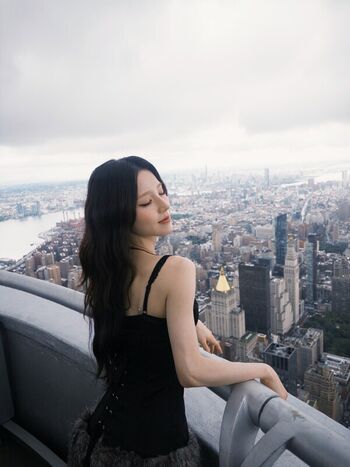 Full leaked Heejin private photo