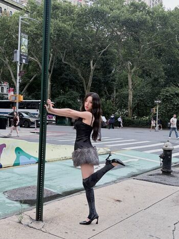 Full leaked Heejin private photo