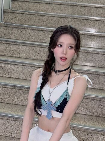 Full leaked Heejin private photo