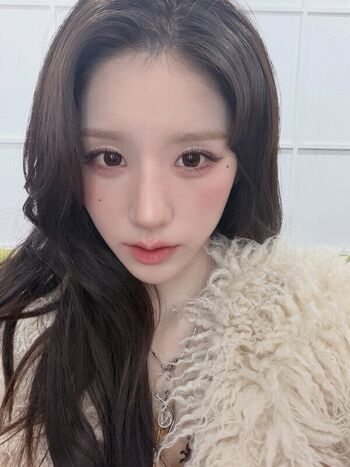 Full leaked Heejin private photo