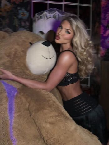 Full leaked Heidi golznig private photo