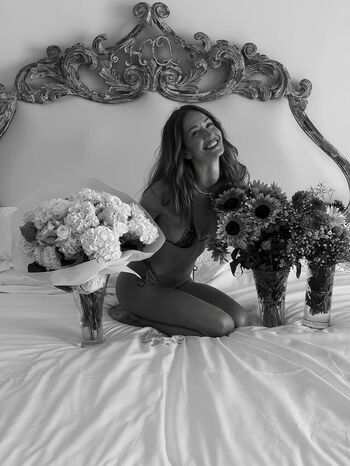Full leaked Helena prestes private photo