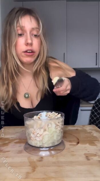 Full leaked Helenaastoll private photo