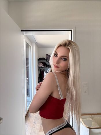 Full leaked Helenakingsoul page private photo