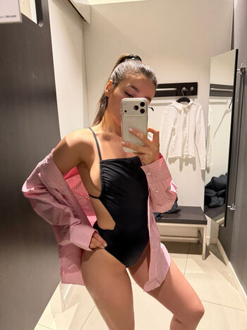 Full leaked Helenalive private photo