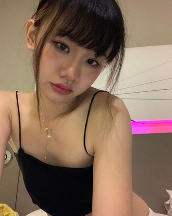 Full leaked Helenyan page private photo