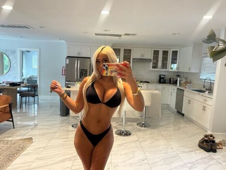 Full leaked Helin mayhew private photo