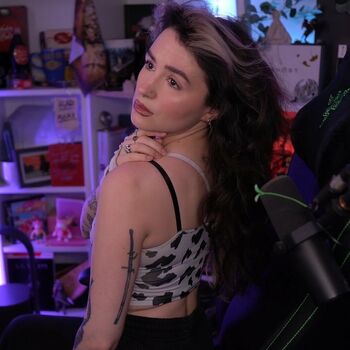 Full leaked Hellioncait private photo