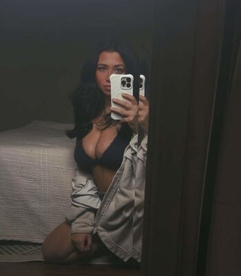 Full leaked Helloimtaratara private photo