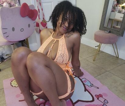 Full leaked Hellokittyxx private photo