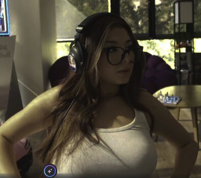 Full leaked Helydia private photo