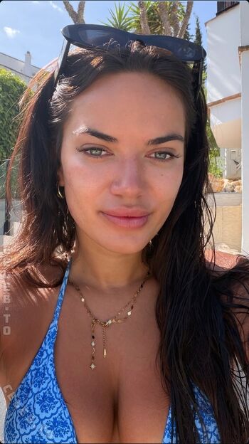Full leaked Henna private photo