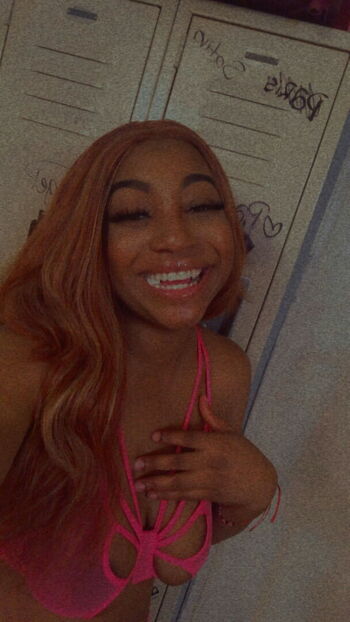 Full leaked Henny babii private photo