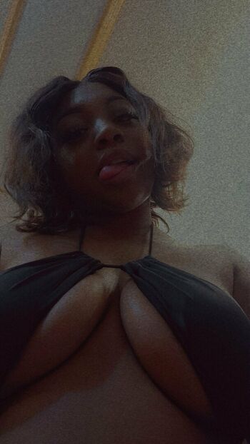 Full leaked Henny babii private photo