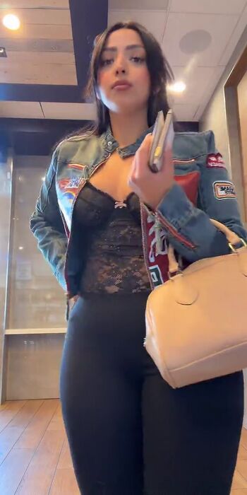 hermosa.kari