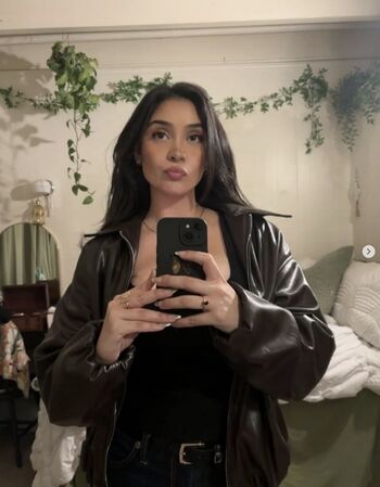 Full leaked Hermosainez page private photo