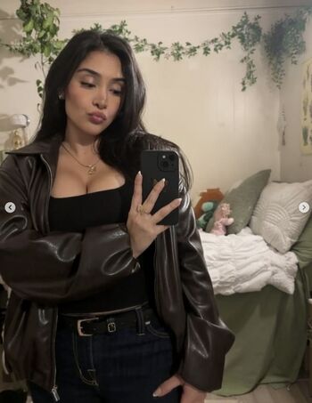 Full leaked Hermosainez page private photo