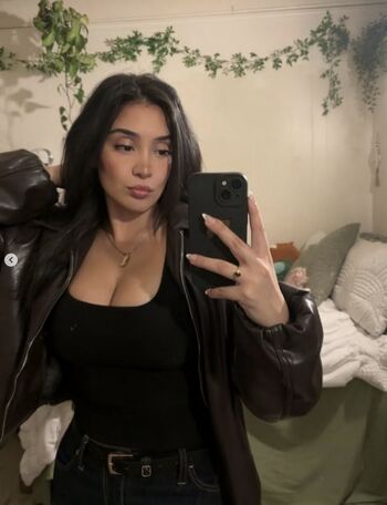 Full leaked Hermosainez page private photo