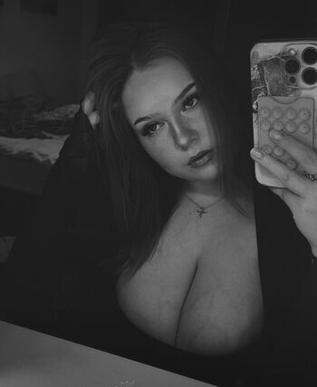 Full leaked Hetaxoxo private photo
