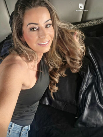 Full leaked Hete buurvrouw private photo