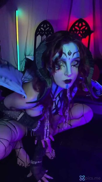 Full leaked Hexmaiden private photo