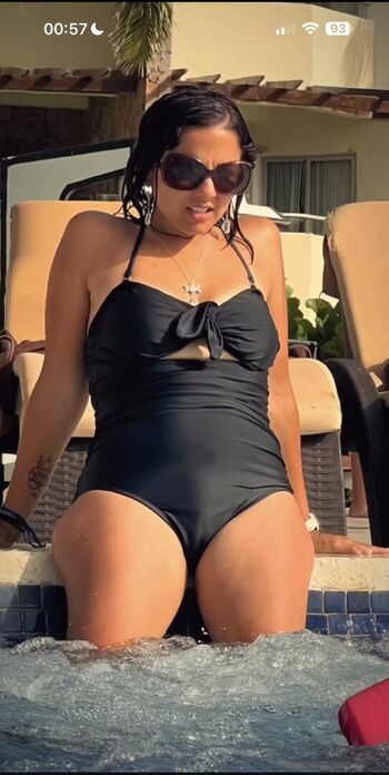 Full leaked Hey pooks private photo