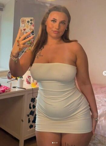 Full leaked Heyitsjules private photo
