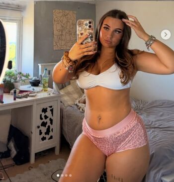 Full leaked Heyitsjules private photo