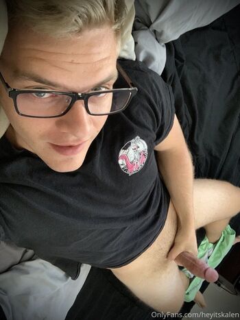 Full leaked Heyitskalen private photo