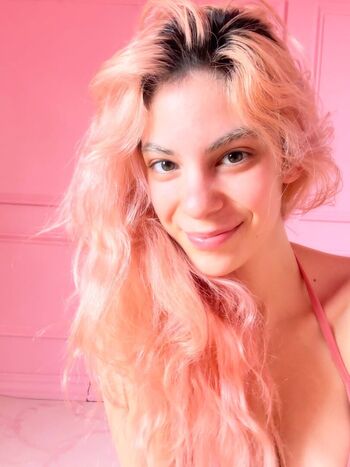 Full leaked Heyitssarah private photo