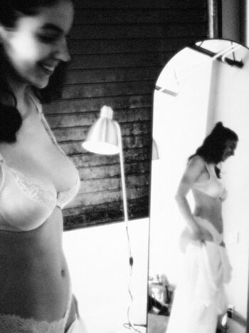 Full leaked Heyitssarah private photo