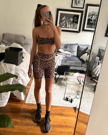 Full leaked Heymoll private photo