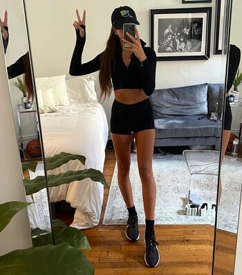 Full leaked Heymoll private photo