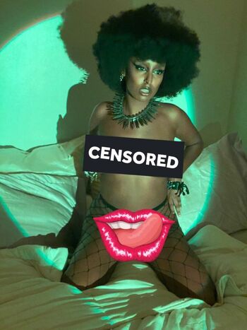 Full leaked Hickiesnbubbles private photo