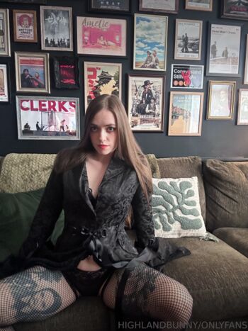 Full leaked Highlandbunny  page private photo