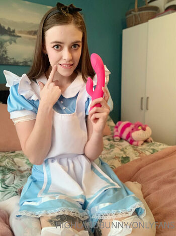 Full leaked Highlandbunny private photo