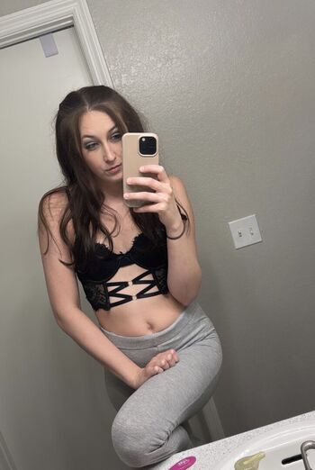 Full leaked Hiheyitsdani private photo