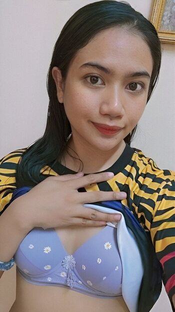 Full leaked Hijab on private photo