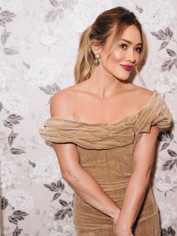 Full leaked Hilary duff private photo