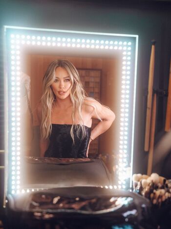 Full leaked Hilary duff private photo