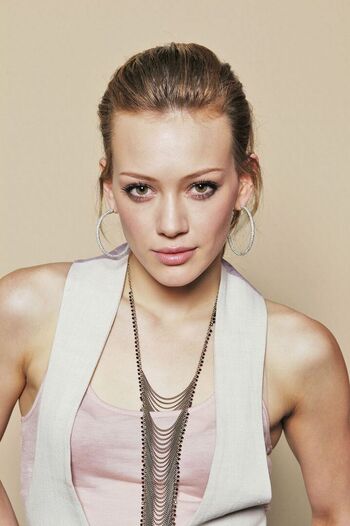Full leaked Hilary duff page private photo