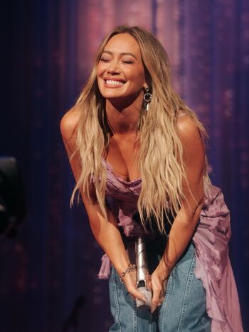 Full leaked Hillary duff private photo