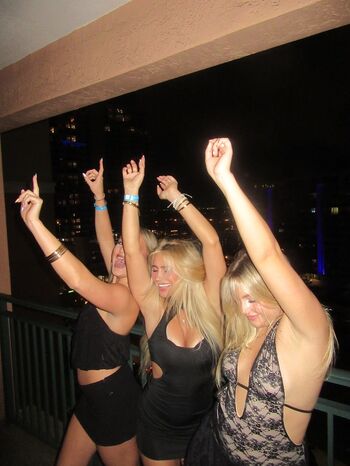 Full leaked Hippicam page private photo