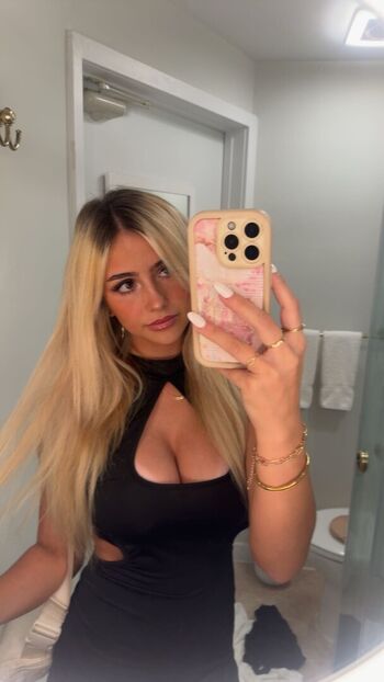 Full leaked Hippicam  page private photo