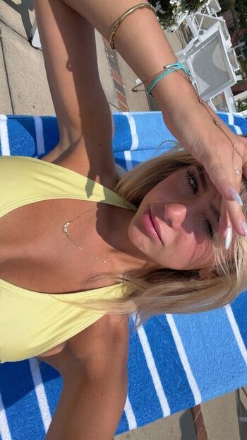 Full leaked Hippicam private photo