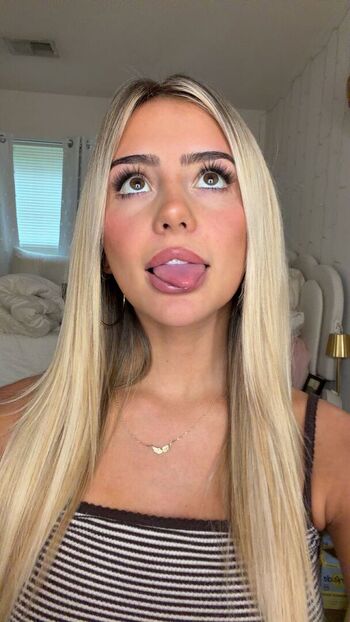 Full leaked Hippicam private photo