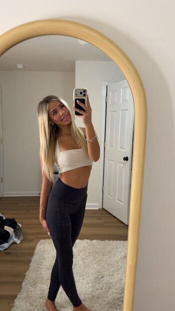 Full leaked Hippicam private photo